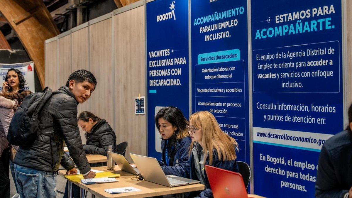 Conozca las 1.366 oportunidades laborales que se abrieron en Bogotá esta semana: hay para todos los perfiles educativos