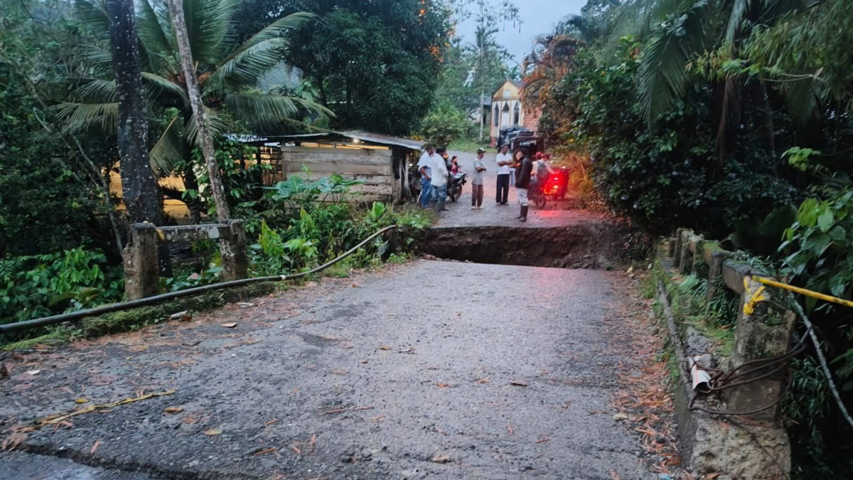 Continúa la emergencia climática en Urabá: colapsó un puente en San José de Apartadó; 6.000 personas habrían quedado incomunicadas