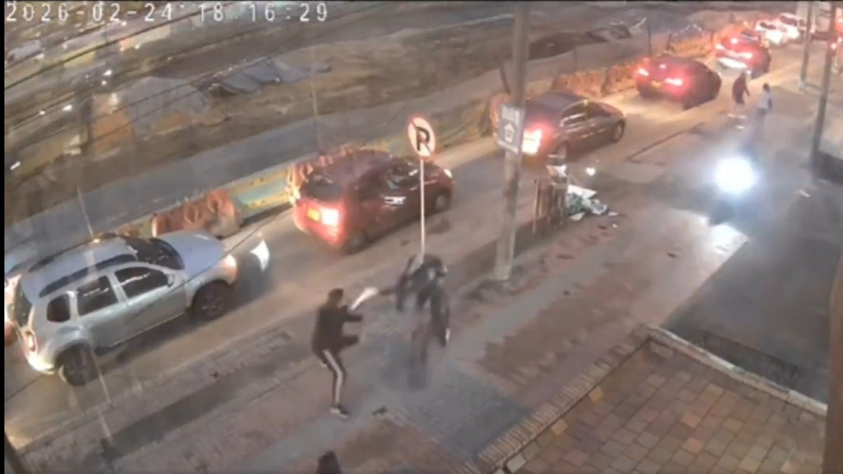 Video: así operan ladrones en bicicleta que atracan en el norte de Bogotá, se estarían turnando los días de la semana para cometer los delitos