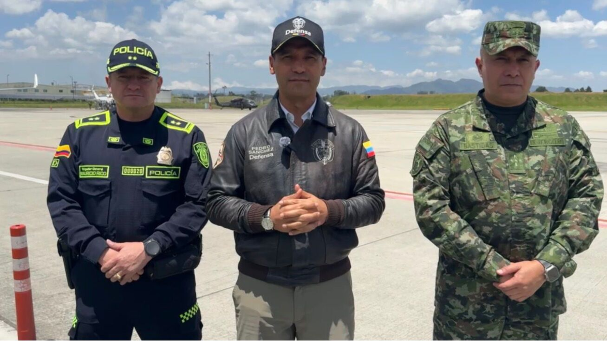 Ministro de Defensa, Pedro Sánchez, anuncia despliegue de 246.000 uniformados para las elecciones