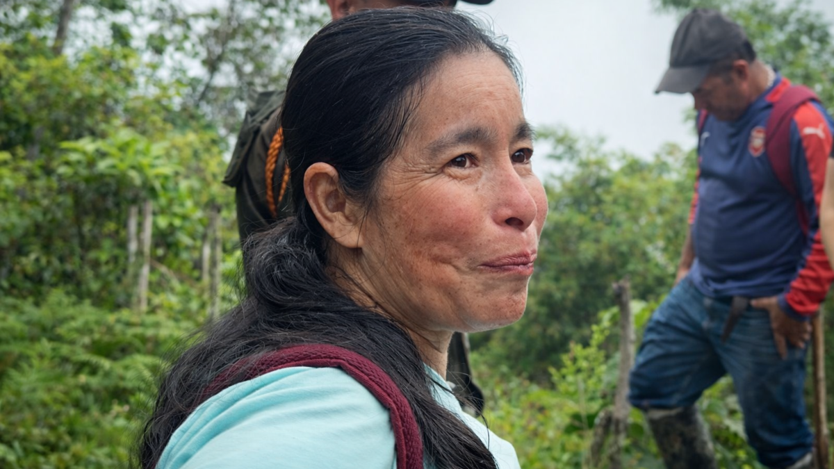 Familia desplazada cinco veces por la guerrilla por fin pudo regresar a su tierra: la sensible historia de restitución de los Páez Mahecha