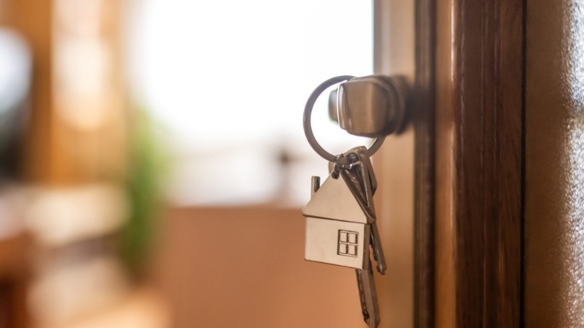 ¿Quién debe pagar las reparaciones en una vivienda arrendada? Lo que establece la ley en Colombia