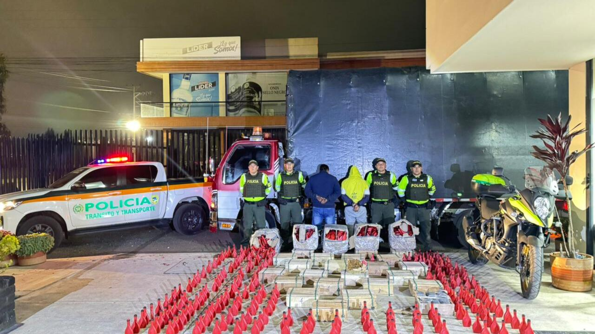 Capturan a dos hombres con cargamento de explosivos en la vía Bogotá–Tunja