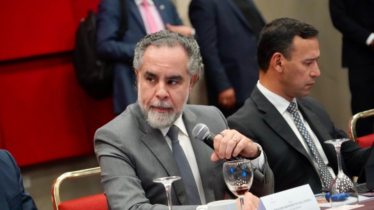 Armando Benedetti dice que servicios de inteligencia están en alerta máxima por amenazas contra candidatos presidenciales