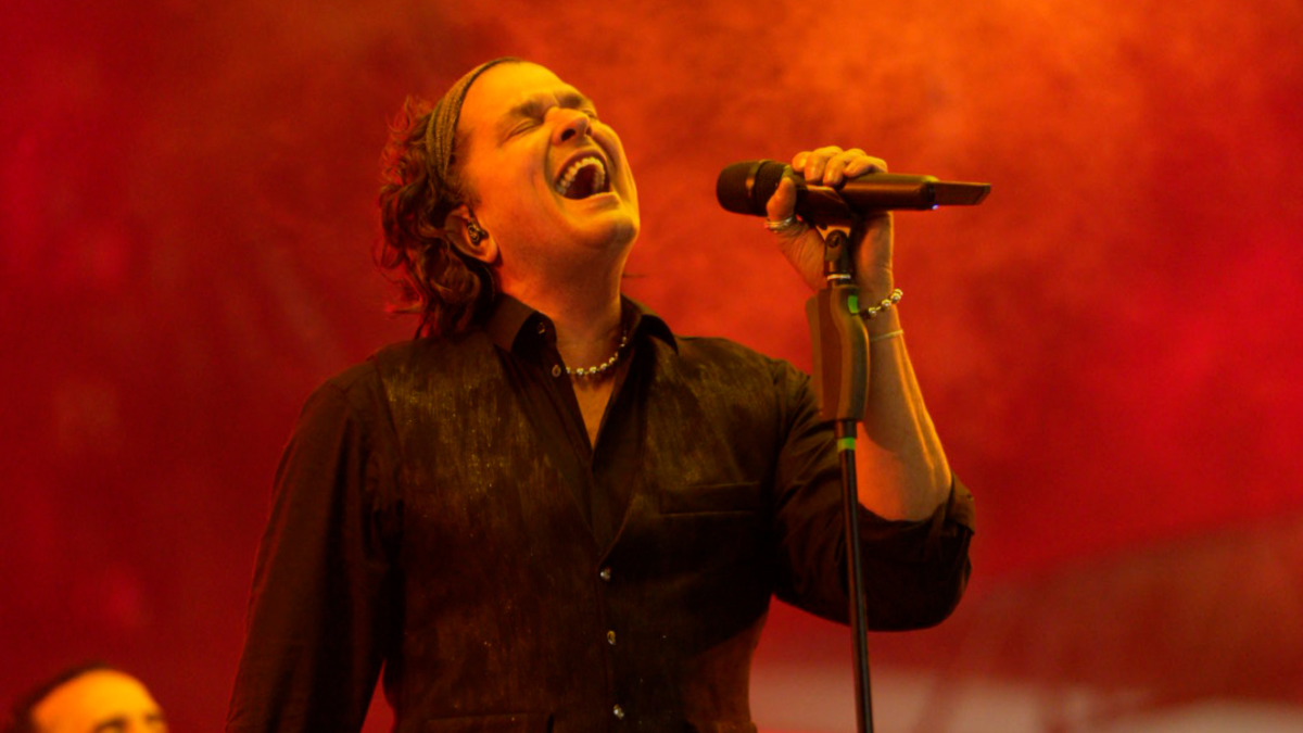 Carlos Vives, Emilia, Wisin y Xavi se unen en 'Somos más', uno de los himnos de la Copa Mundial de Fútbol