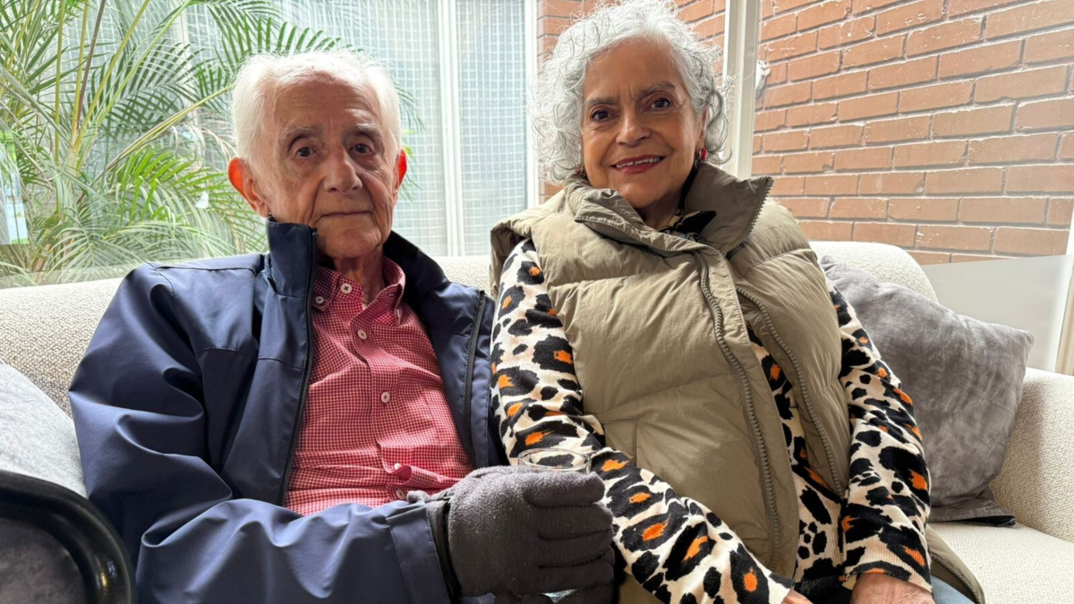 El día en que Gustavo Bohórquez salvó diez vidas tras un siniestro aéreo en el aeropuerto El Dorado: ‘Me quité la ropa y me lancé al agua’