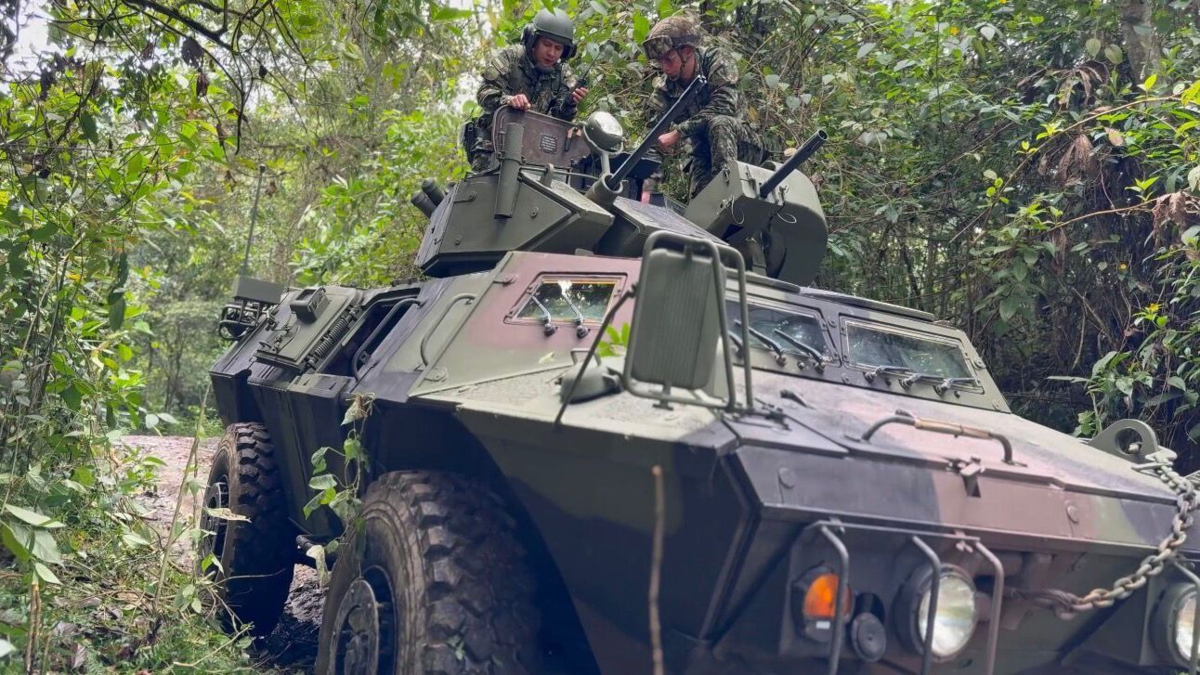 Registran primer ataque con enjambre de 15 drones contra el Ejército en Jamundí: dos militares heridos