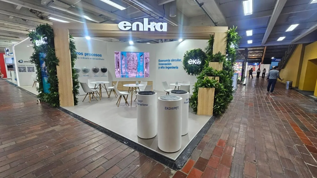 Enka recicla más de 6 millones de botellas PET al día y cons