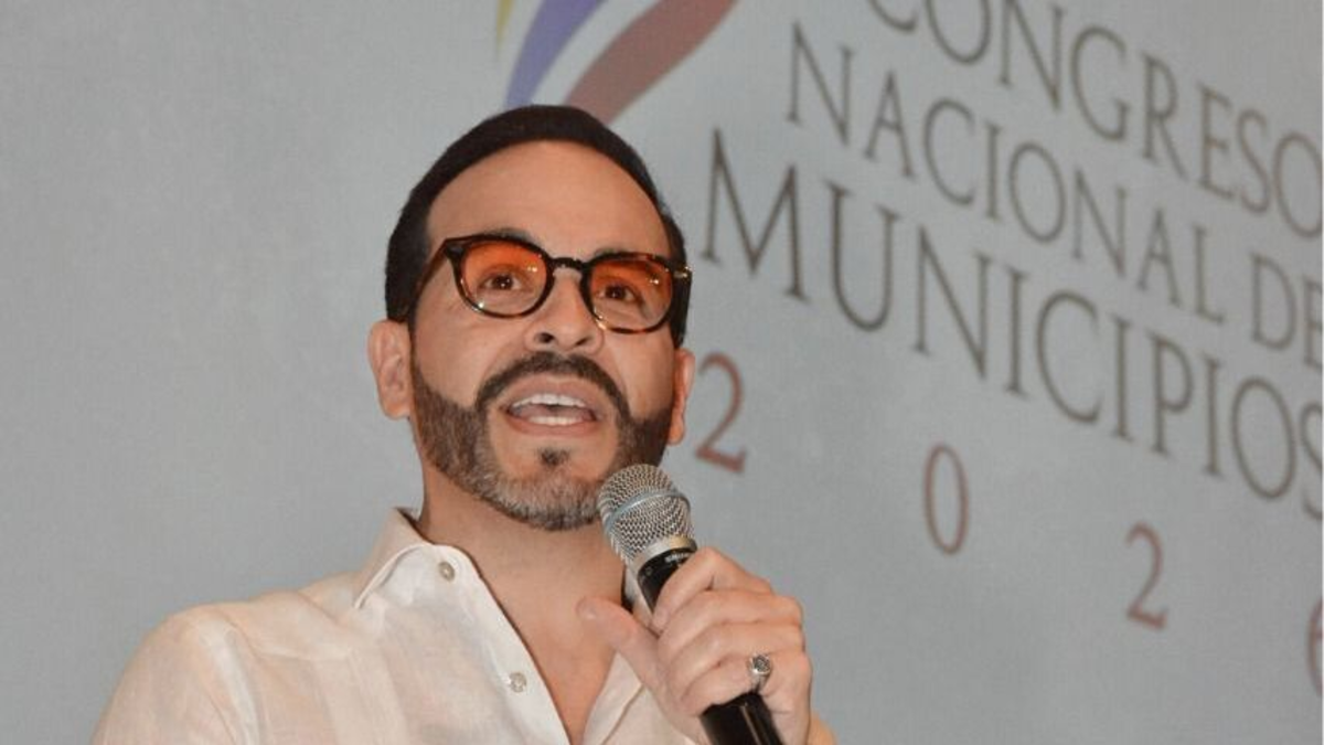 Fiscalía revisó miles de interceptaciones y no encontró que se esté escuchando legalmente al candidato Abelardo de la Espriella