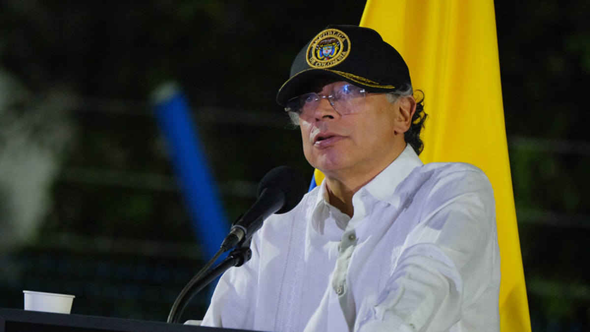 ALZA DEL PREDIAL: PETRO SEÑALA A ALCALDES Y BUSCA REGULAR EL USO DEL SUELO