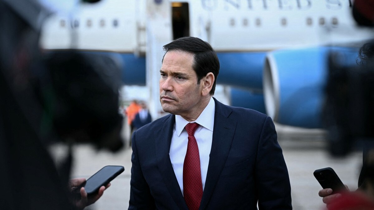 Visita de Marco Rubio a Colombia: secretario de Estado de EE. UU. se subió al avión rumbo a reunión en Barranquilla con el presidente De La Espriella