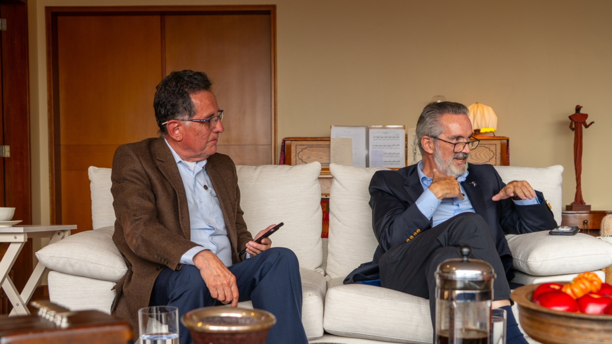 ‘La gente no cree que un hombre pueda tener cáncer de mama’: la entrevista de Mauricio Reina