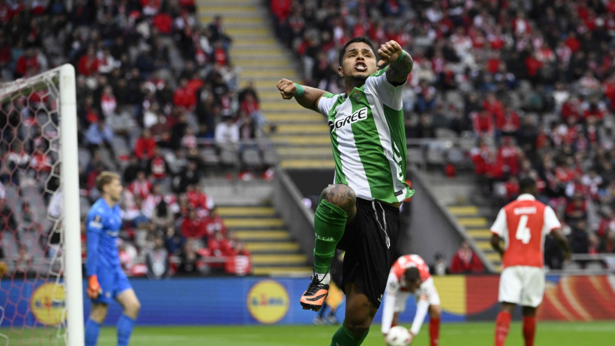 Video | Cucho Hernández, clave con su gol en el empate del Betis contra el Braga, en la Europa League: ‘Hay que valorar este resultado’