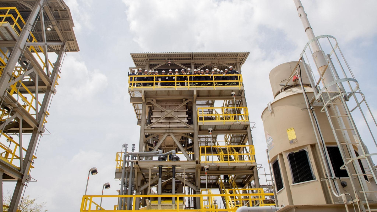 Refinería de Cartagena estrena planta de solidificación de azufre con la mira puesta en el mercado europeo