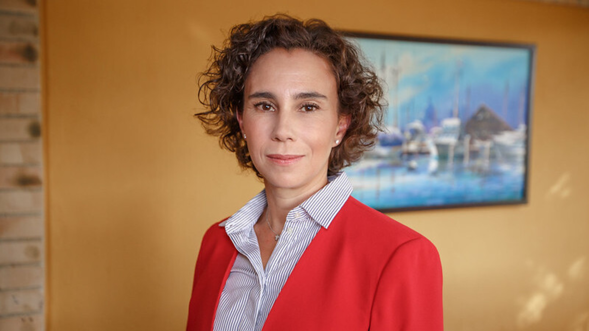 Gasto y mayor riesgo país impulsan inflación, y vulnerables son quienes más pierden; codirectora Taboada explica alza de tasa de Banco de la República