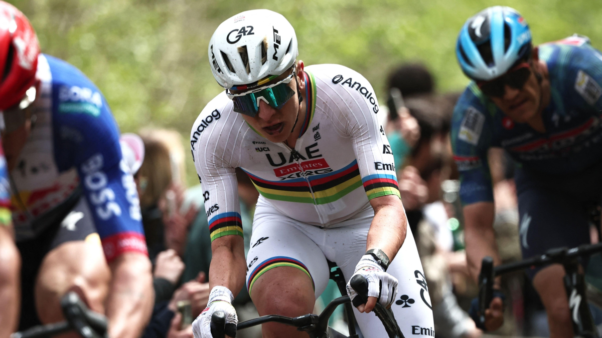 Después de París-Roubaix, la vida continúa para Tadej Pogacar tras verse derrotado por Wout van Aert