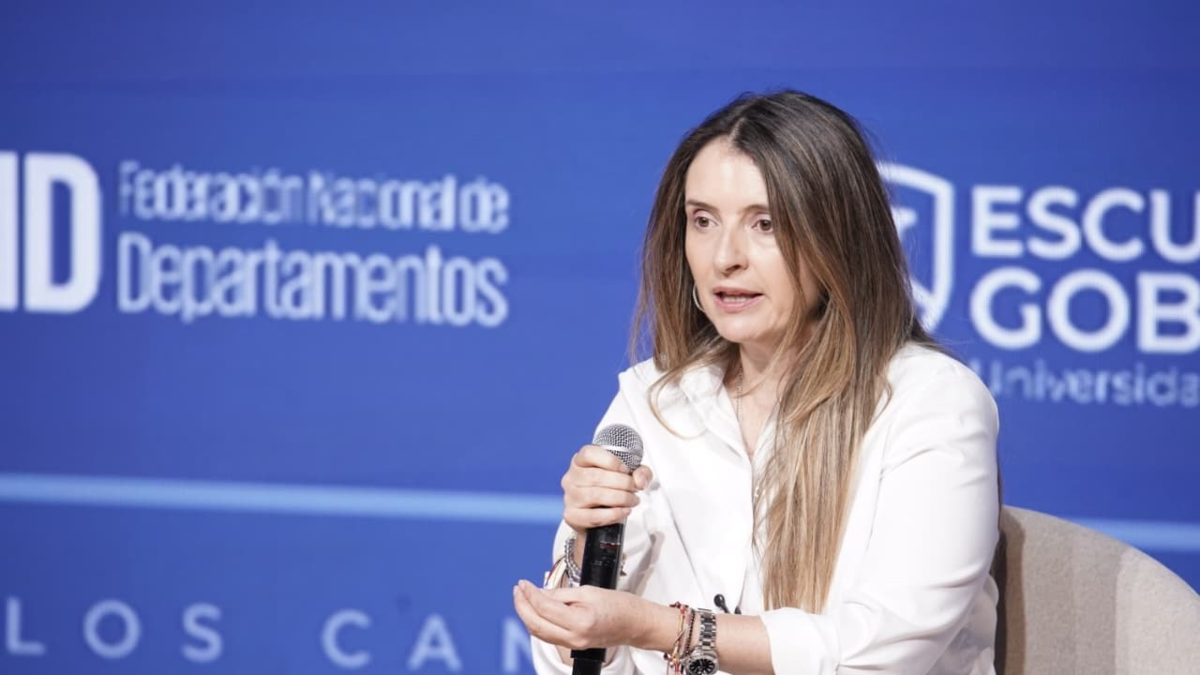 Duras críticas de la candidata Paloma Valencia tras posible llegada de Daniel Quintero como superintendente de Salud: 'Un irrespeto con los pacientes'