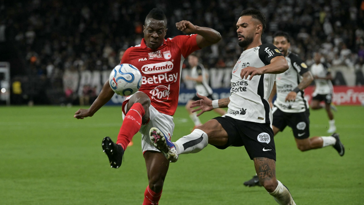 Santa Fe lució y se ilusionó por 45 minutos y luego se derrumbó: Corinthians le ganó en Brasil en la Copa Libertadores