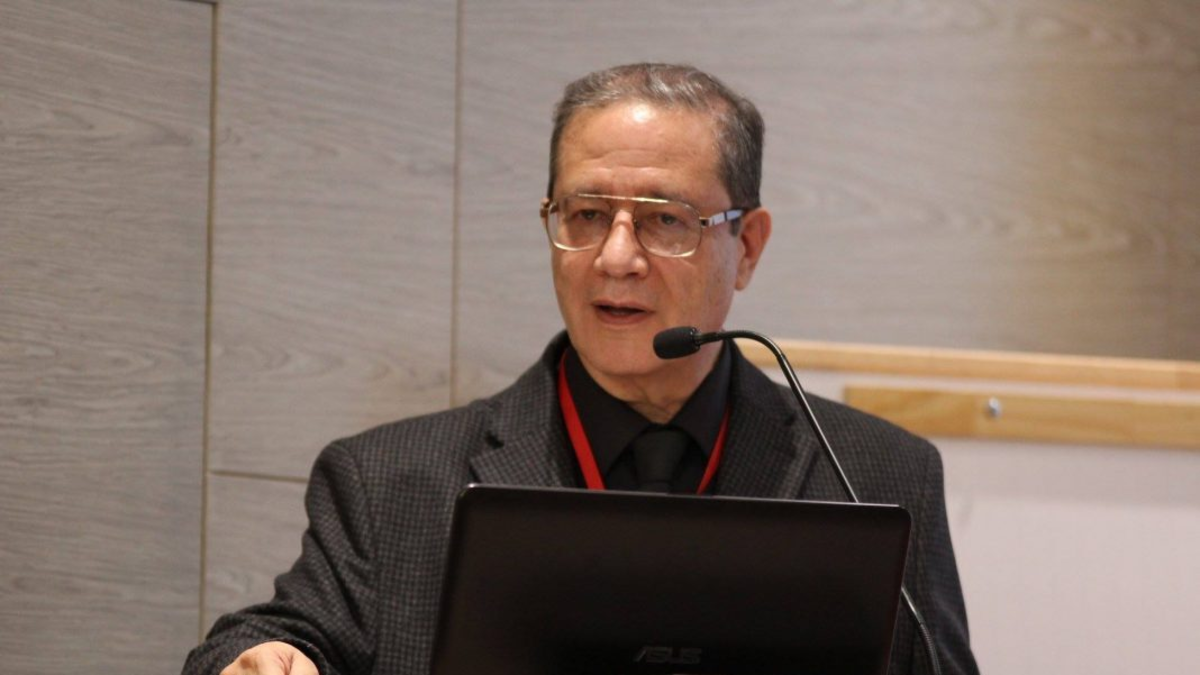 Falleció Fernando Ávila, el hombre que le enseñó al país a escribir correctamente desde las páginas de EL TIEMPO