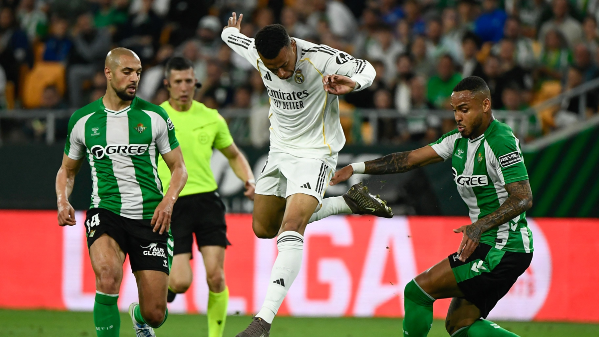 Kylian Mbappé enciende otra vez las alarmas en el Real Madrid: pidió el cambio y su equipo sufrió por un amargo empate contra el Betis