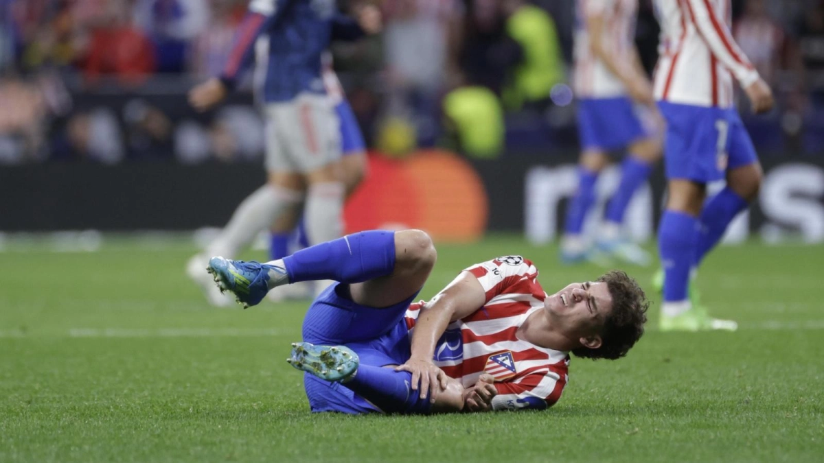 El dilema de Julián Álvarez: El delantero argentino matiza su postura sobre el Atlético de Madrid y el Barcelona