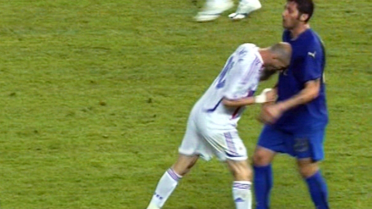 Zinedine Zidane se reencuentra con Italia, 20 años después del cabezazo a Marco Materazzi: ‘No estoy orgulloso de lo que pasó’