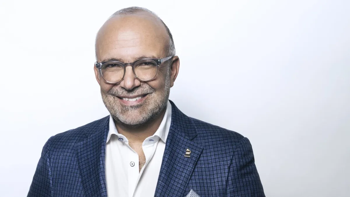 'Una cosa impresionante de los artistas colombianos es perdurar en el tiempo': CEO de la Academia Latina de la Grabación, que concede los Latin Grammy