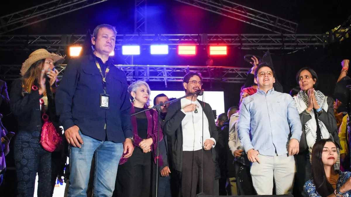 Se reavivó el debate de la participación política de funcionarios a favor de Iván Cepeda tras caso de la embajadora en Haití
