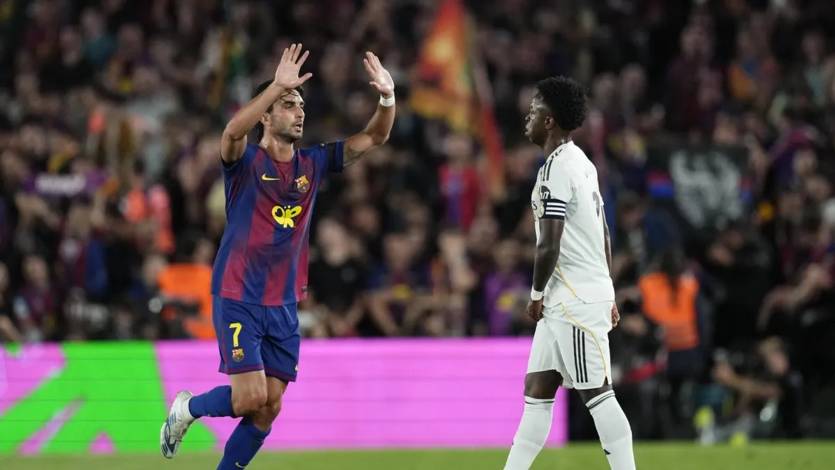 Barcelona dio la vuelta olímpica en la cara del Real Madrid: victoria y paseo contra el clásico rival en el Camp Nou para coronarse campeón de LaLiga