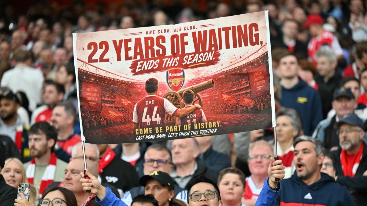 Arsenal es campeón de la Premier League tras 22 años, luego del empate de Manchester City: celebran los Gunners
