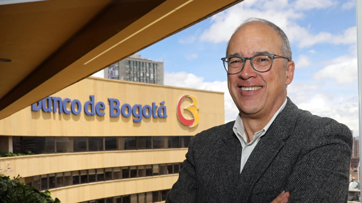 'La regulación debe ser neutral y no invasiva': entrevista a Juan Carlos Echeverry, presidente del Banco de Bogotá