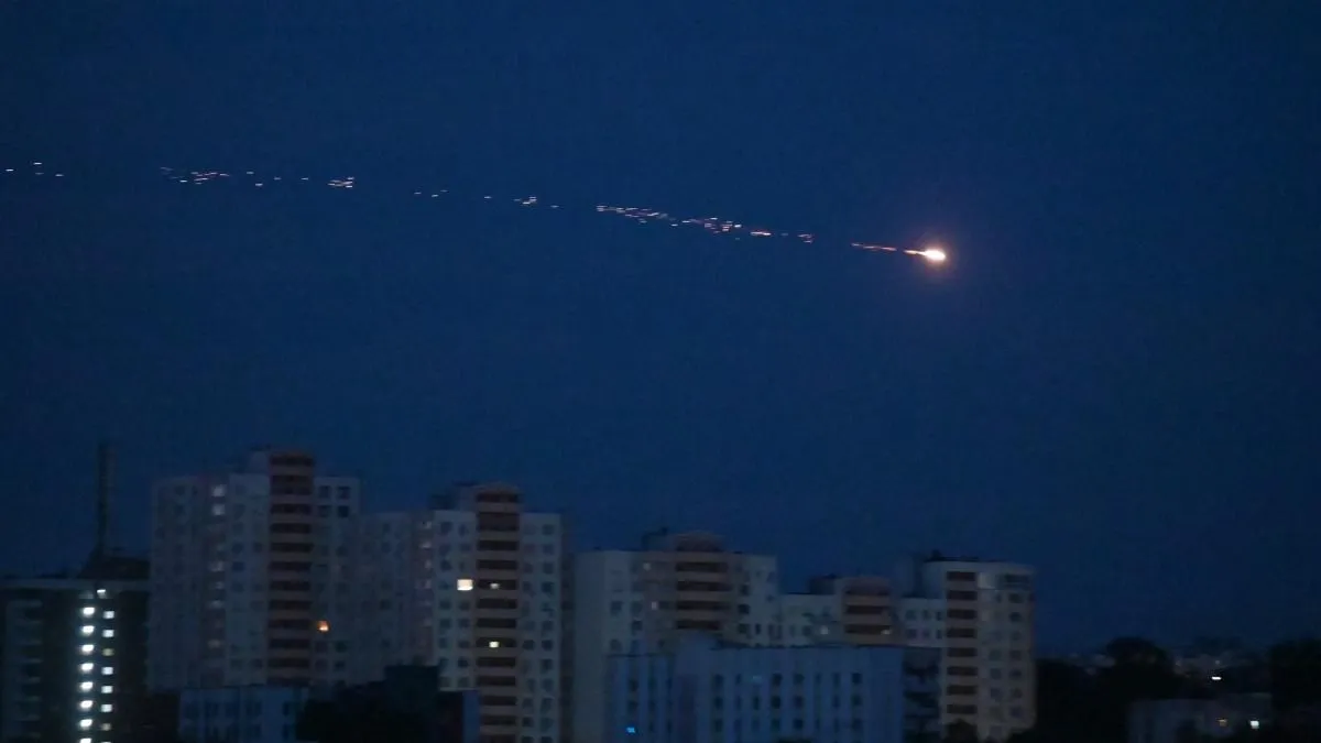 Video | Este es el momento en que misiles rusos caen sobre Ucrania; masivo bombardeo con más de 650 drones y 73 misiles deja 18 muertos