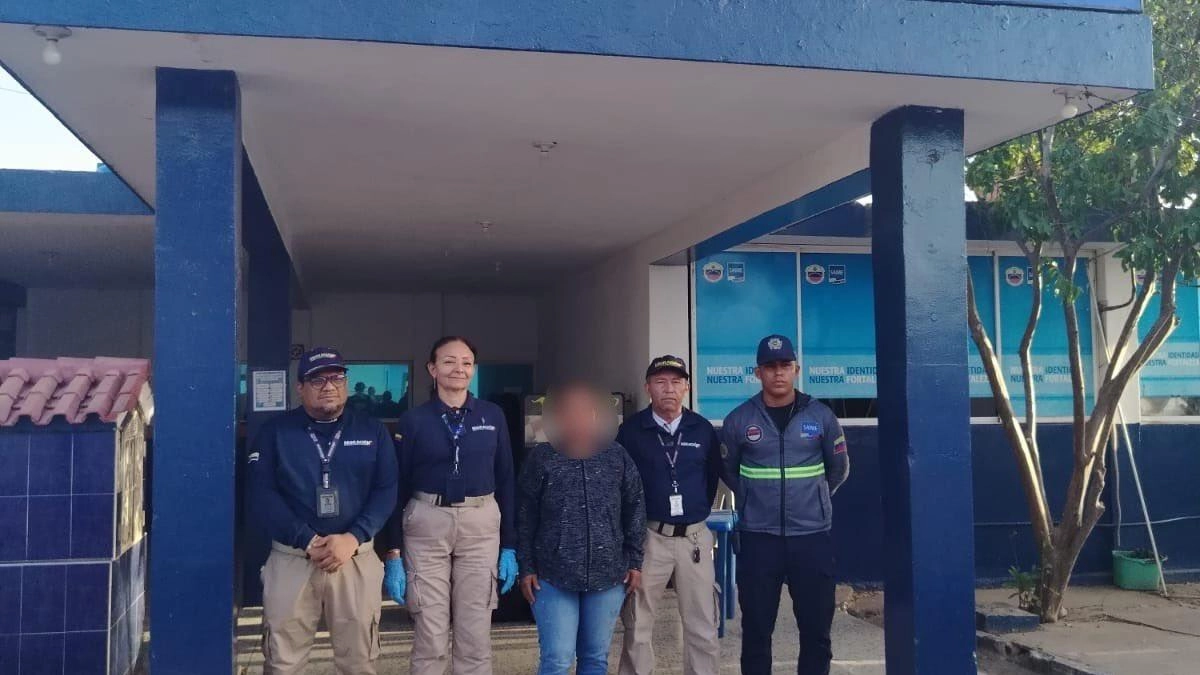 Migración deporta a venezolana que tenía orden de expulsión vigente: fue identificada durante atención en una clínica de Valledupar