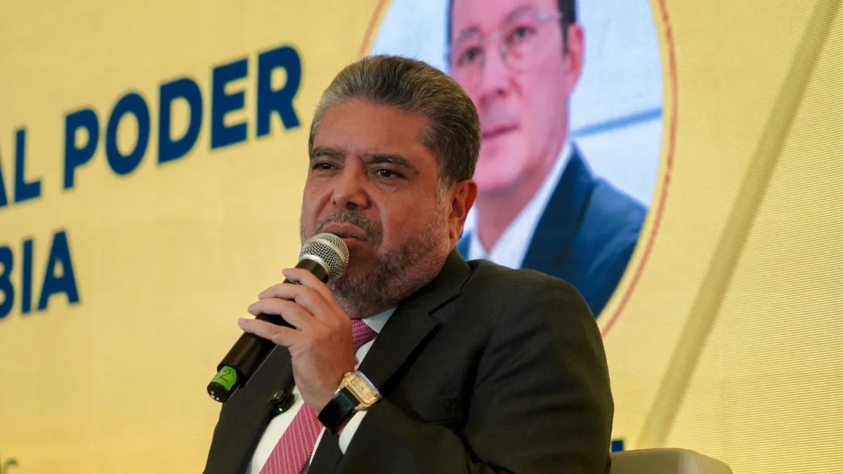 'No se puede decir desde antes de los comicios que el país se va a incendiar': contralor Carlos Hernán Rodríguez