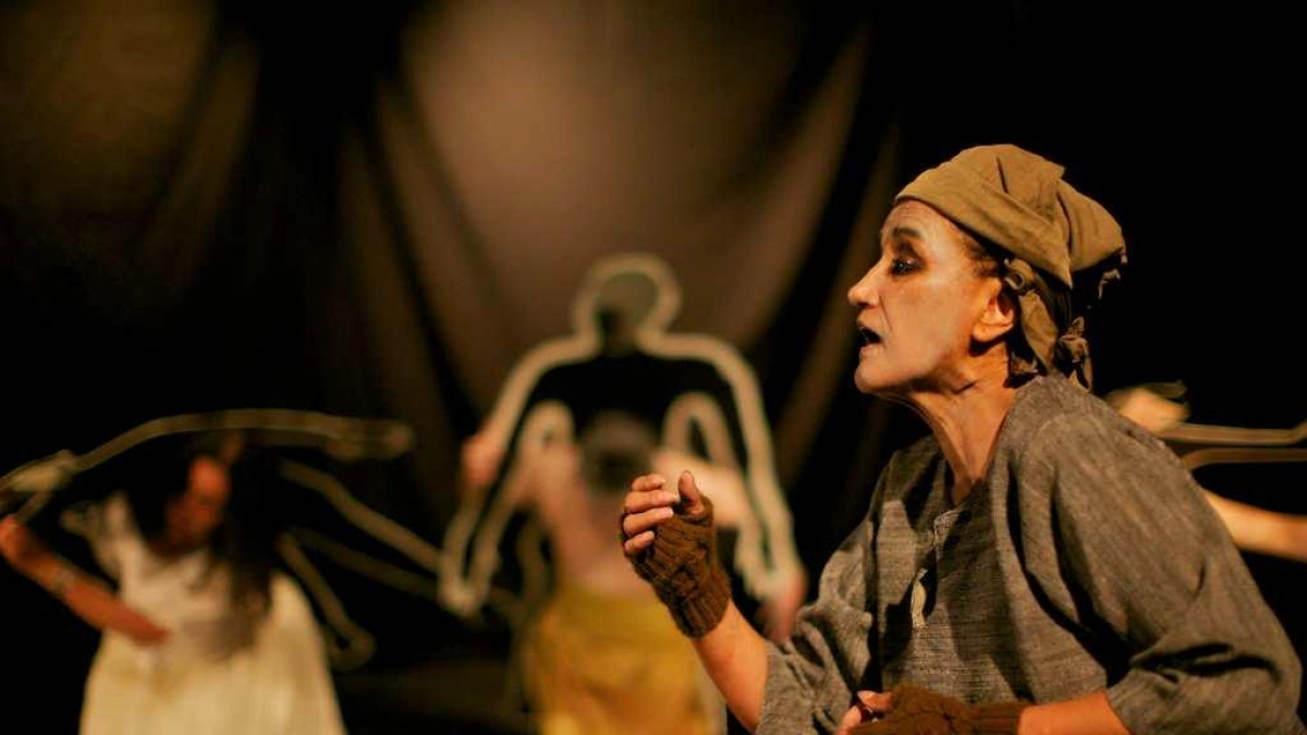 'Hemos sido aplaudidos en los grandes escenarios del mundo, pero también amenazados': Patricia Ariza habla de los 60 años del Teatro La Candelaria