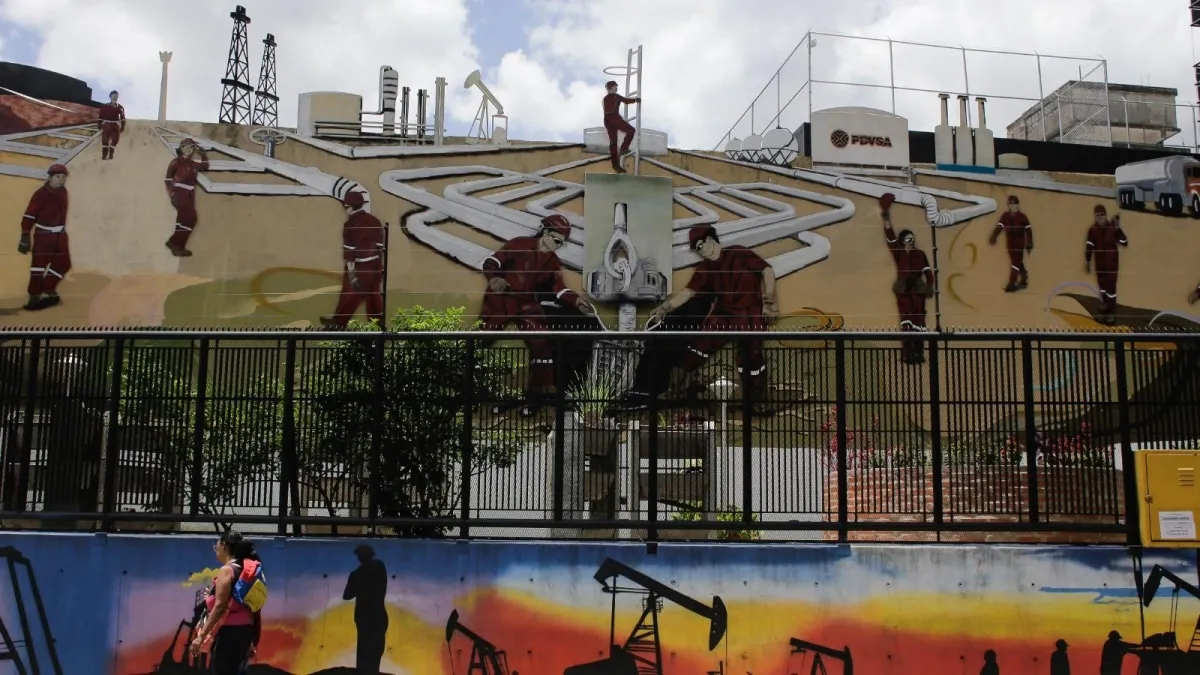  'La producci&oacute;n petrolera est&aacute; relegando la transici&oacute;n democr&aacute;tica en Venezuela': analista de la Universidad de...