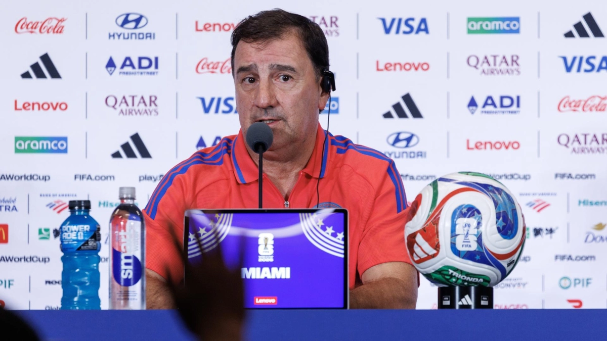 Néstor Lorenzo despeja las dudas sobre James Rodríguez y revela el estado de Jhon Córdoba tras el triunfo de Colombia