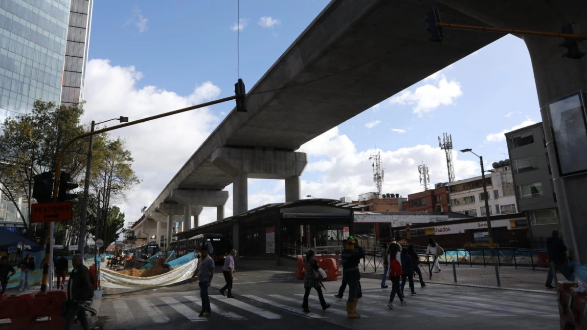 'Un buen diseño nocturno para el metro de Bogotá crea vitalidad económica y seguridad': experta de Nueva York recomienda qué hacer bajo el viaducto
