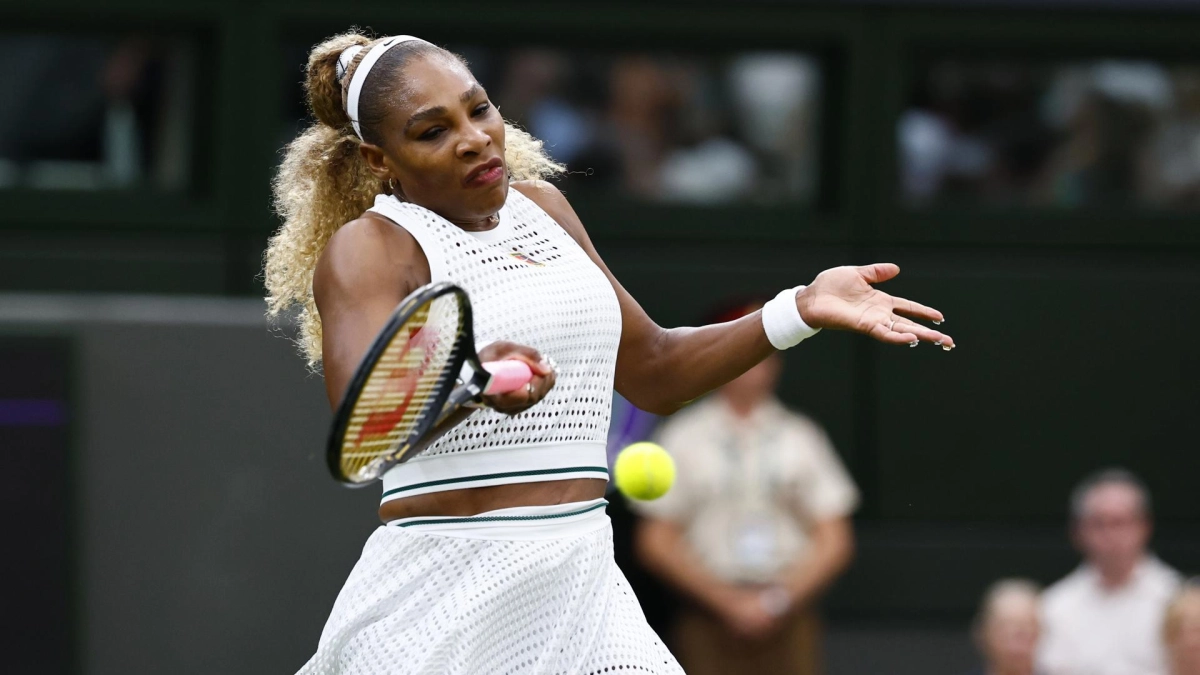 Serena Williams luchó, pero perdió contra Maya Joint en su regreso al torneo de Wimbledon