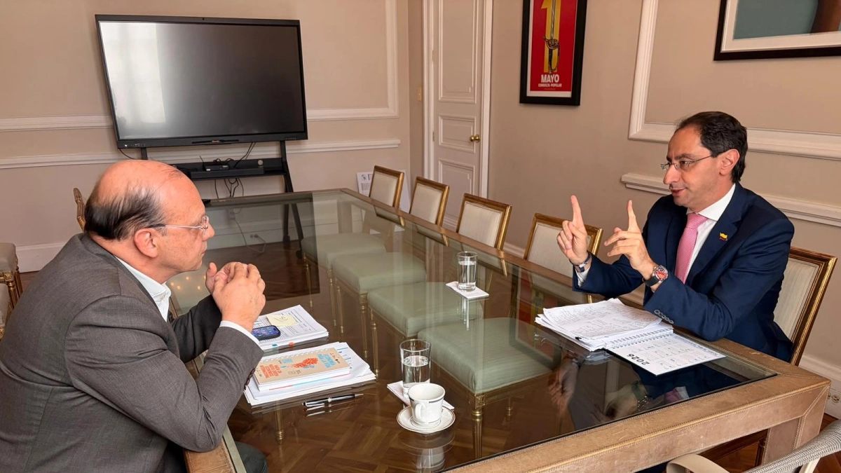 Vicepresidente electo José Manuel Restrepo lanza advertencia en primera reunión de empalme con gobierno Petro: 'No dejaremos de alertar e investigar'