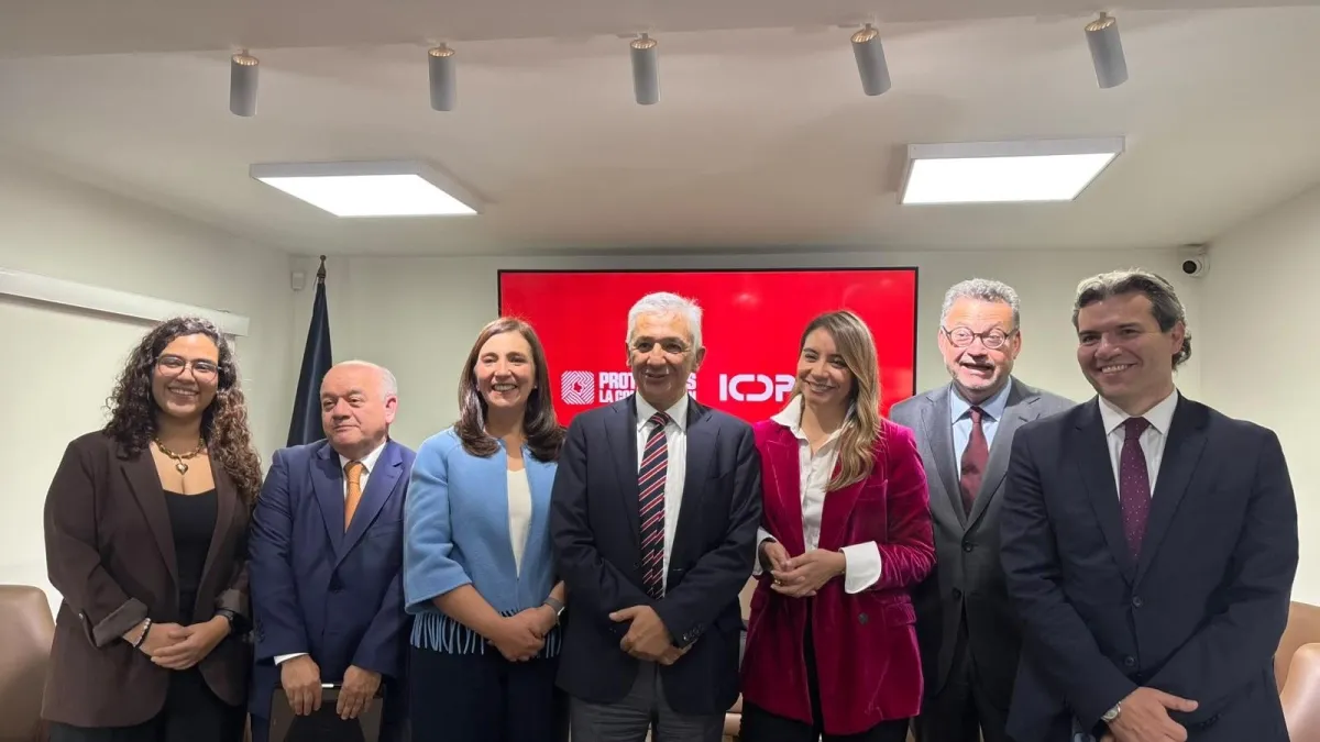 Salud, paz y territorio: los retos constitucionales que juristas colombianos le marcan al gobierno de Abelardo De la Espriella