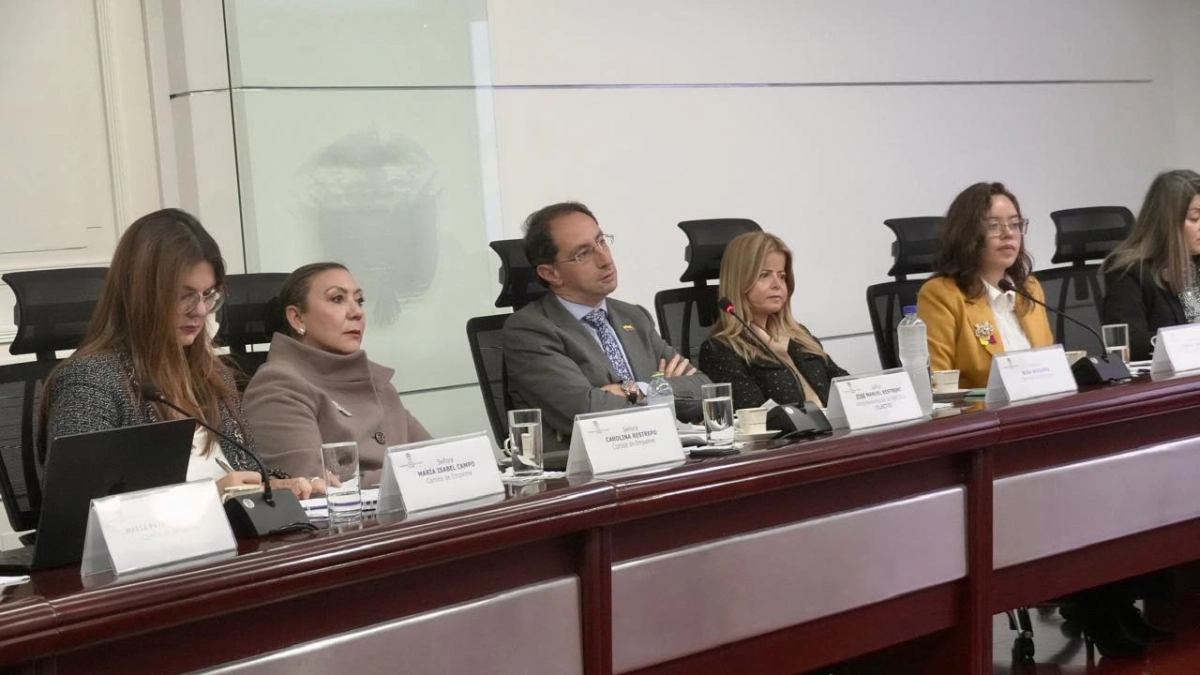 José Manuel Restrepo celebró el acompañamiento de la Contraloría al empalme anticorrupción: "Es una cruzada por la verdad y la transparencia"