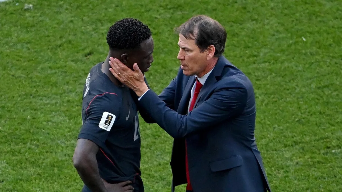 Folarin Balogun se disculpa con el entrenador de Bélgica, tras su polémica inclusión en el partido de octavos del Mundial