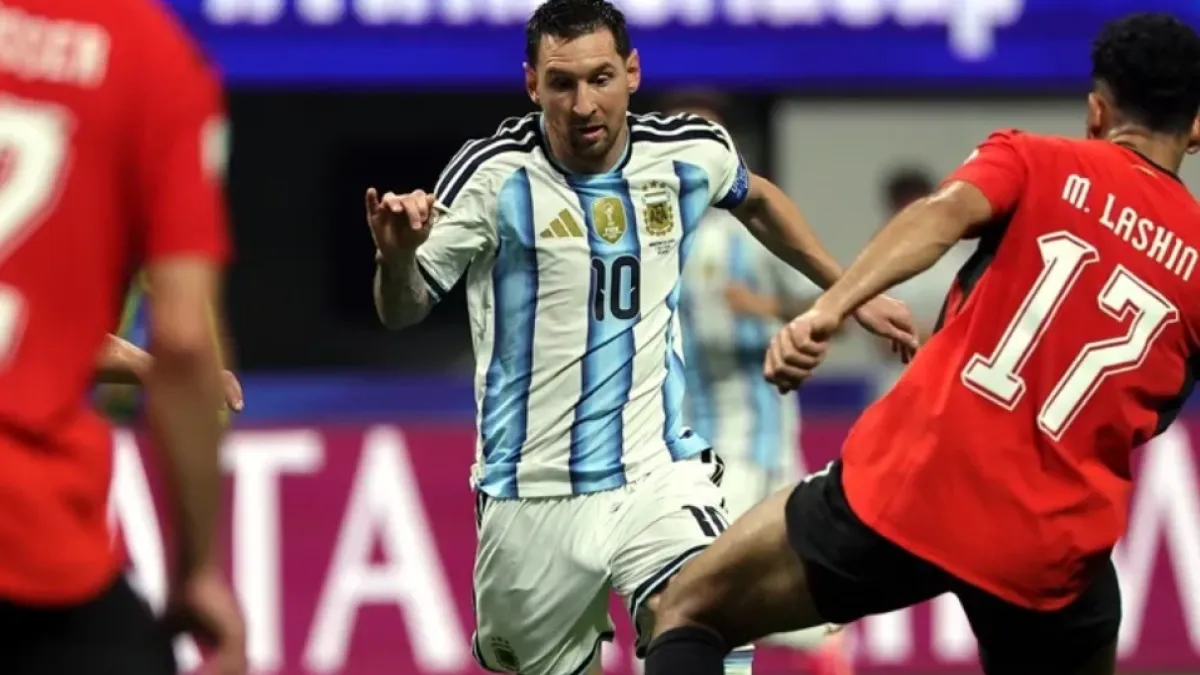 Federación Egipcia de Fútbol pidió a la Fifa excluir al árbitro francés François Letexier para el resto del Mundial tras el partido contra Argentina