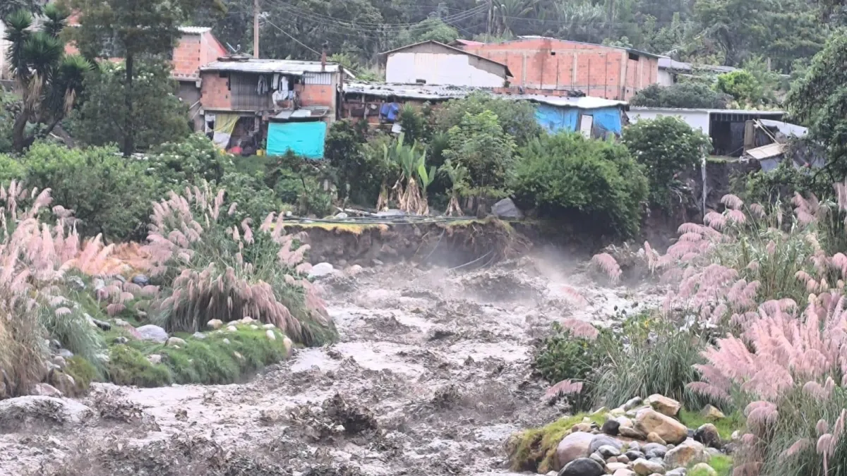 Inundaciones, deslizamientos e incendios: el mapa de las alertas vigentes en Colombia