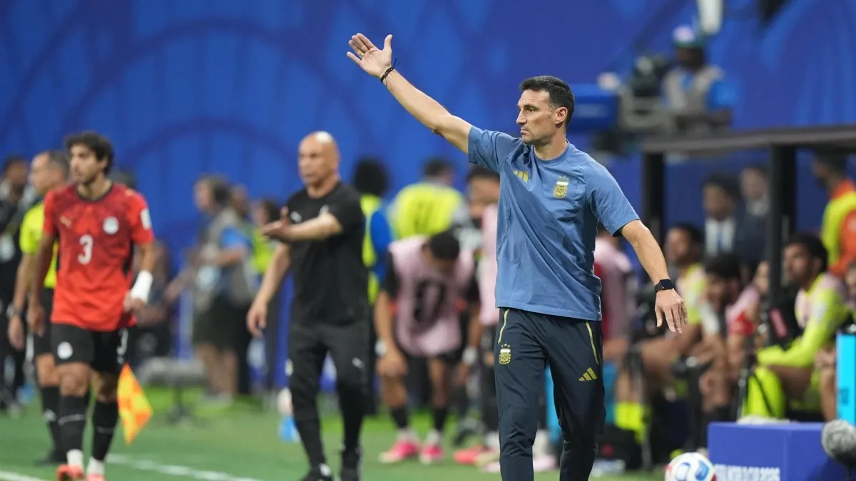 Lionel Scaloni responde a las acusaciones de favoritismo hacia Argentina en el Mundial: 'Es muy difícil que te ayuden con el VAR'
