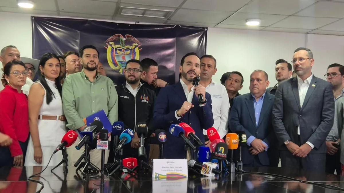 De La Espriella da ultimátum de menos de un mes a cabecillas del Eln que delinquen en los Santanderes: 'Bandido que no se someta será dado de baja'