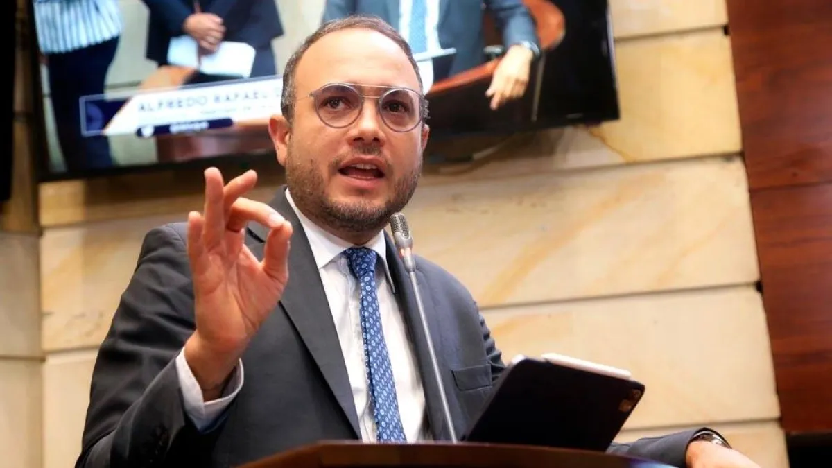 Alfredo Deluque toma ventaja en la puja por la presidencia del Senado