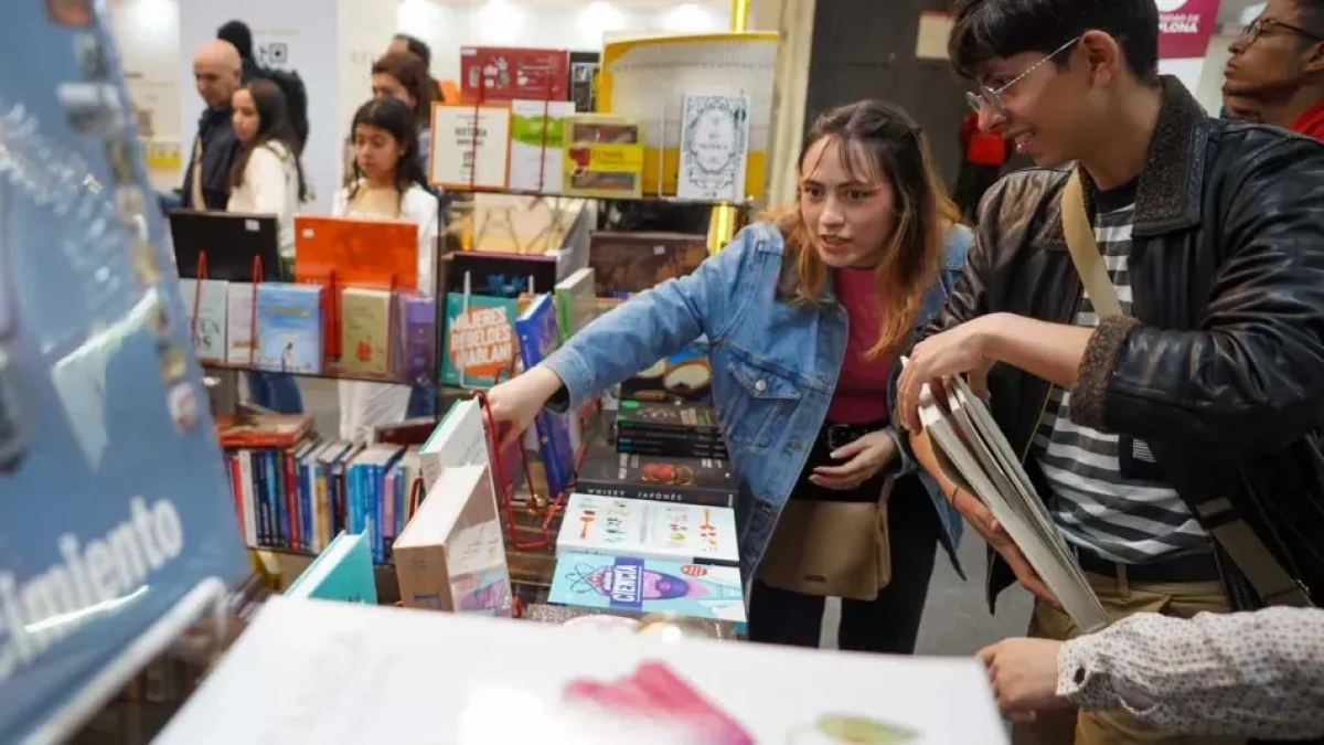 Bogotá celebra los 25 años de su red de bibliotecas públicas con un premio de alfabetización de la Unesco