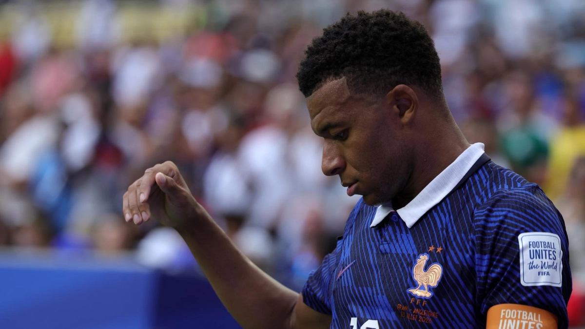 Kylian Mbappé y su reacción tras confirmarse a Zinedine Zidane como nuevo técnico de la selección de Francia